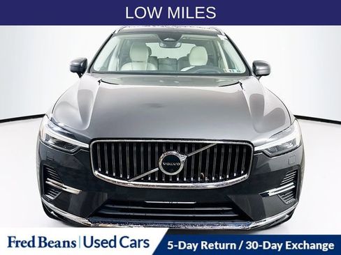 Used 2023 Volvo XC60 B5 Ultimate w/ Climate Package image 2