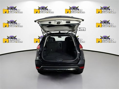 Used 2020 Nissan Rogue S image 25