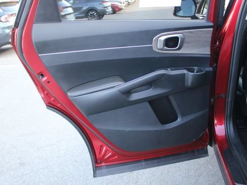 Certified 2023 Kia Sorento S AWD/4WD image 24