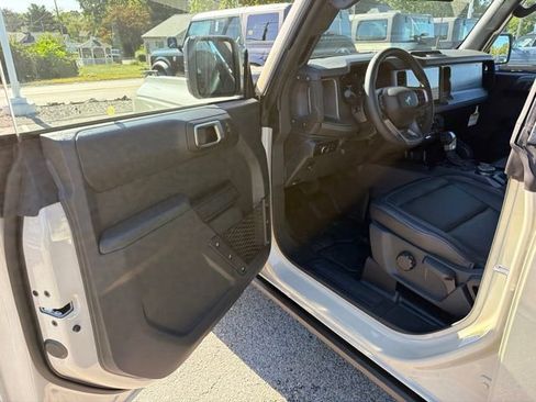 New 2026 Ford Bronco Big Bend w/ Black Diamond Package AWD/4WD image 10