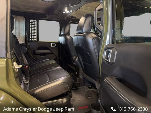 Used 2023 Jeep Wrangler Unlimited Sahara w/ Cold Weather Group AWD/4WD image 11