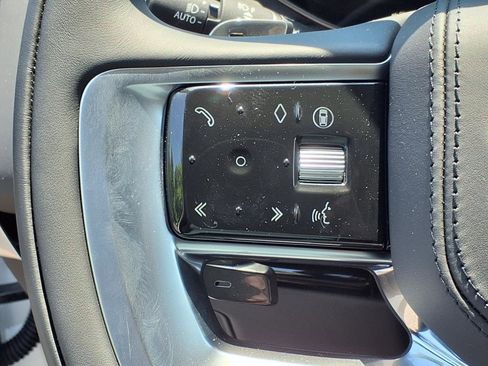 New 2025 Land Rover Range Rover Long Wheelbase SE image 15