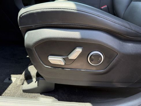 Used 2025 Hyundai Santa Fe SEL AWD/4WD image 22