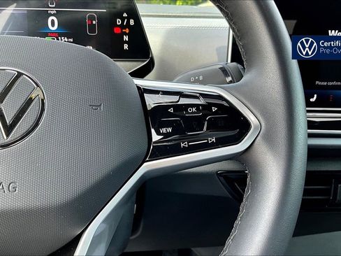 Used 2024 Volkswagen ID.4 Pro AWD/4WD image 10