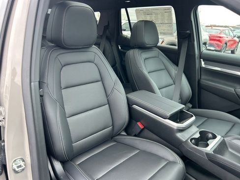 New 2026 GMC Terrain Elevation w/ Elevation Premium Package AWD/4WD image 37