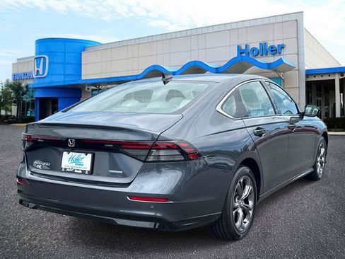 Certified 2025 Honda Accord EX-L image 4