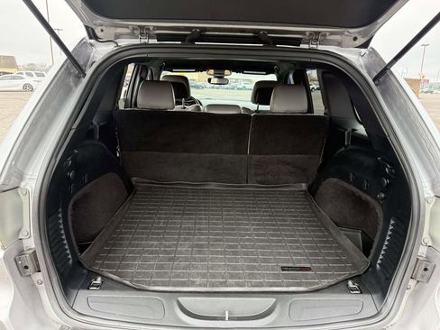 Used 2017 Jeep Grand Cherokee Laredo w/ Quick Order Package 2BE image 10