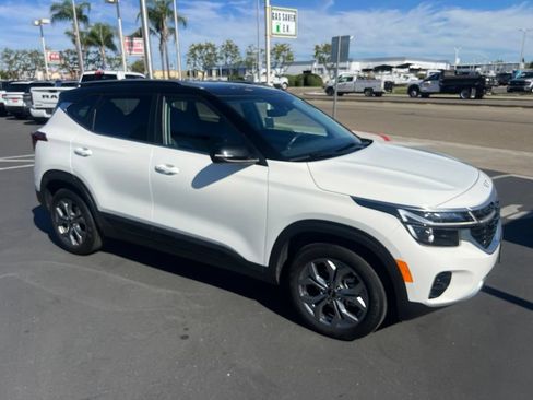 Used 2024 Kia Seltos S FWD image 13