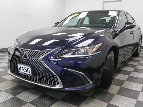 Used 2019 Lexus ES 350 image 4