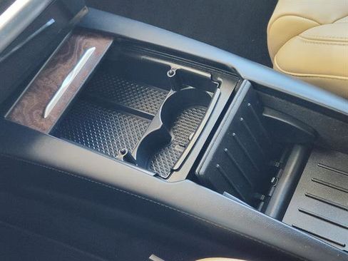 Used 2017 Tesla Model X 90D image 16