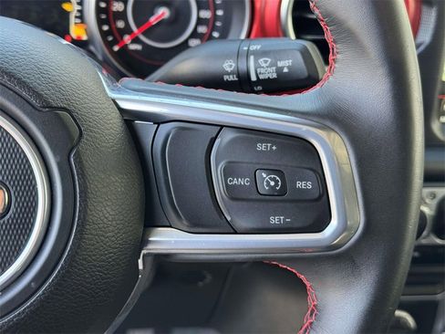 Used 2022 Jeep Gladiator Rubicon image 12