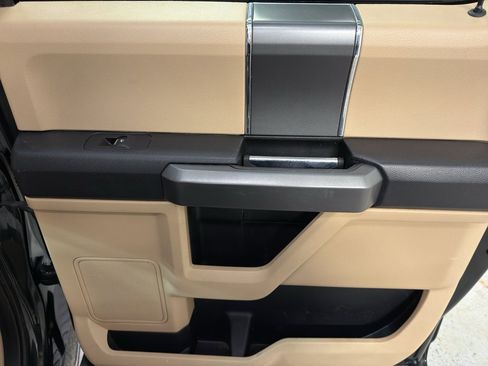 Used 2016 Ford F150 XLT w/ Equipment Group 302A Luxury image 26