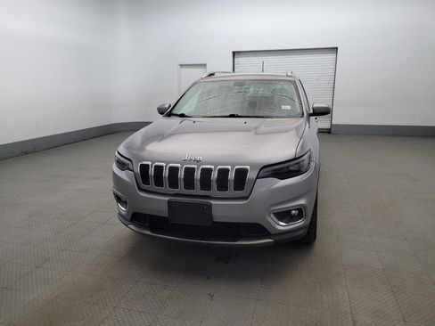 Used 2019 Jeep Cherokee Limited image 15