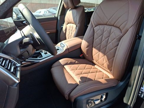 New 2026 BMW X7 xDrive40i w/ M Sport Package image 10