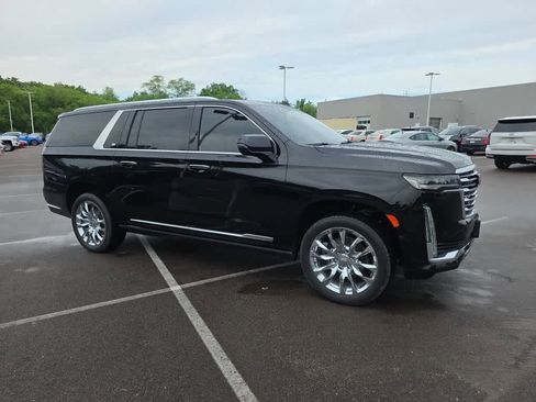 Used 2023 Cadillac Escalade ESV Premium Luxury Platinum AWD/4WD image 2