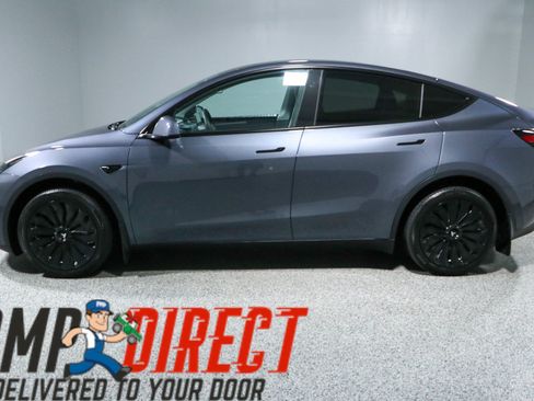 Used 2023 Tesla Model Y AWD image 10