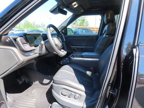 Used 2023 Rivian R1T Adventure AWD/4WD image 14