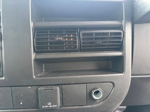 Used 2024 GMC Savana 2500 w/ Driver Convenience Package RWD image 24