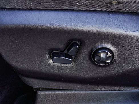 Used 2019 Chrysler Pacifica Touring-L w/ S Appearance Package image 20