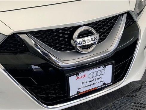 Used 2017 Nissan Maxima Platinum w/ Medallion Package image 30