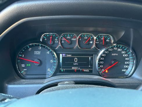 Used 2018 Chevrolet Silverado 1500 LT w/ LT Eassist Package image 16