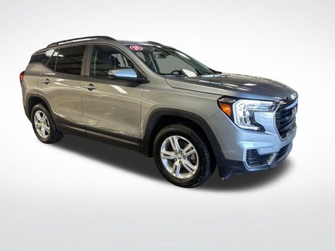 Certified 2024 GMC Terrain SLE w/ Driver Convenience Package AWD/4WD image 8