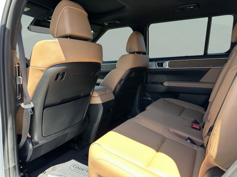 New 2026 Hyundai Santa Fe Limited FWD image 12