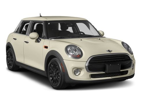 Used 2017 MINI Cooper 4-Door Hardtop FWD image 6
