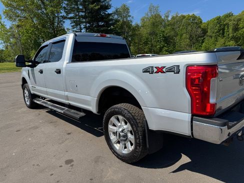Used 2017 Ford F250 XLT w/ XLT Value Package AWD/4WD image 10