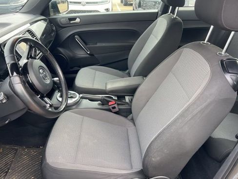 Used 2018 Volkswagen Beetle 2.0T S image 7