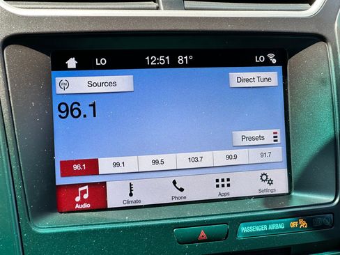 Used 2017 Ford Explorer XLT w/ Equipment Group 201A image 24