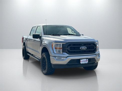 Used 2021 Ford F150 XLT w/ Equipment Group 301A Mid image 3