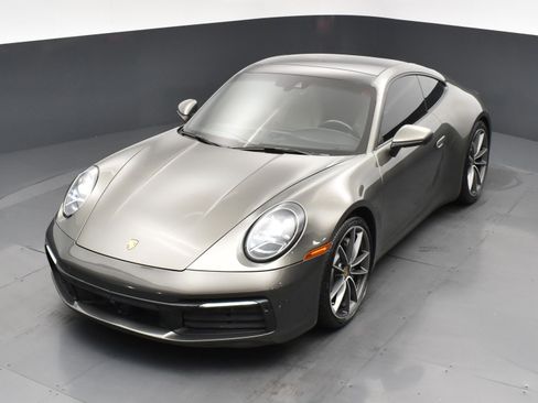 Used 2022 Porsche 911 Carrera w/ Premium Package image 25