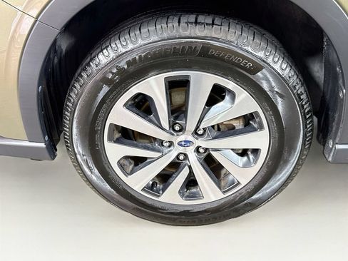 Used 2021 Subaru Outback Premium AWD/4WD image 39