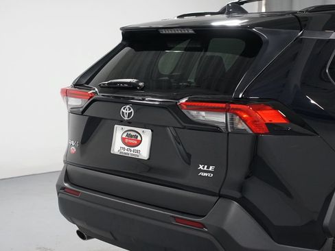 Certified 2025 Toyota RAV4 XLE Premium AWD/4WD image 9