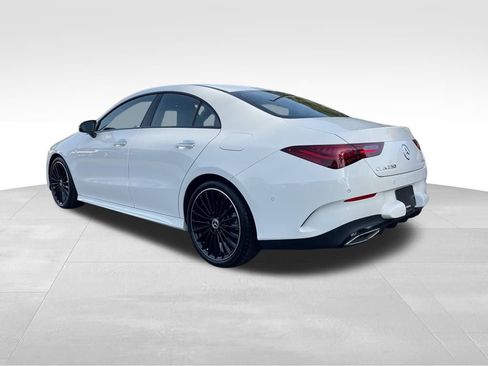 Used 2025 Mercedes-Benz CLA 250 4MATIC image 7