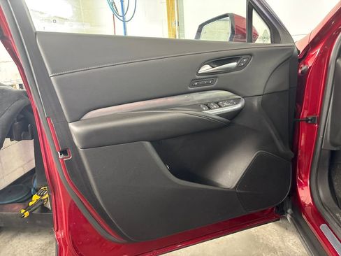 Used 2024 Cadillac XT4 Premium Luxury AWD/4WD image 16