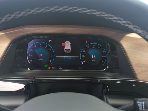 New 2026 Volkswagen Atlas SE image 10