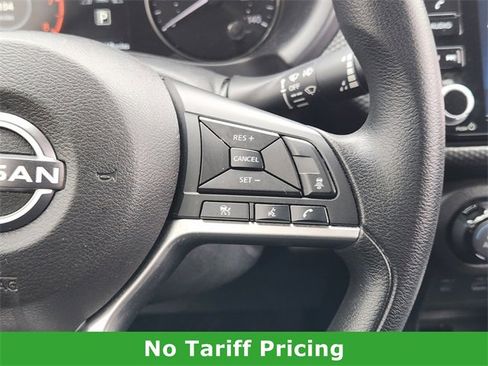 Used 2022 Nissan Kicks SV image 28