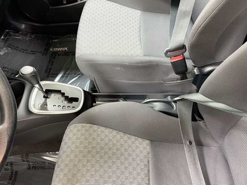 Used 2015 Toyota Yaris L FWD image 21