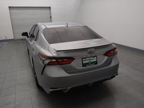 Used 2021 Toyota Camry SE image 6