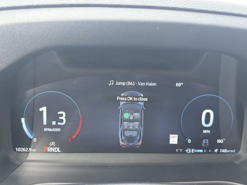 Used 2025 Ford Explorer Active AWD/4WD image 21
