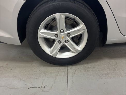 Used 2022 Chevrolet Malibu LS image 30