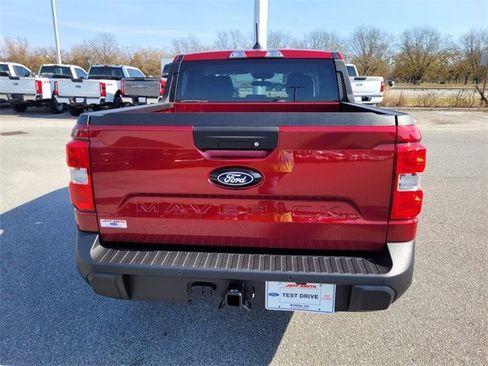 New 2025 Ford Maverick XLT w/ XLT Luxury Package image 32