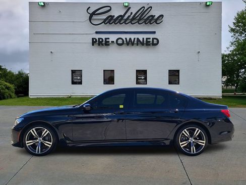 Used 2019 BMW 740i 740i 4D Sedan w/ Executive Package image 6