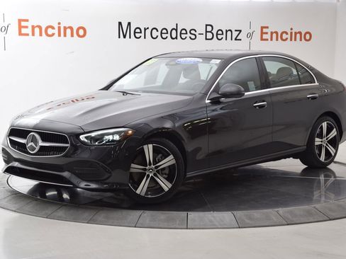 Used 2023 Mercedes-Benz C 300 Sedan image 2