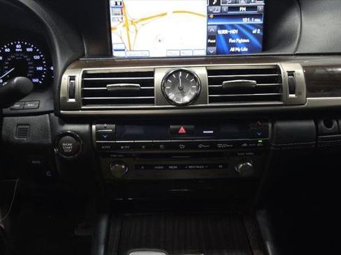 Used 2013 Lexus LS 460 image 22