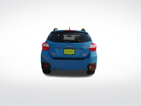 Used 2016 Subaru Crosstrek 2.0i Premium w/ Moonroof Package AWD/4WD image 4