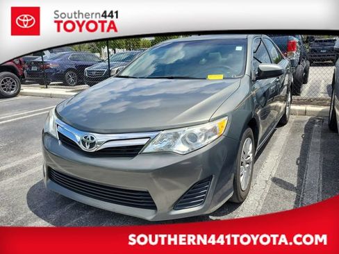Used 2012 Toyota Camry LE FWD image 1