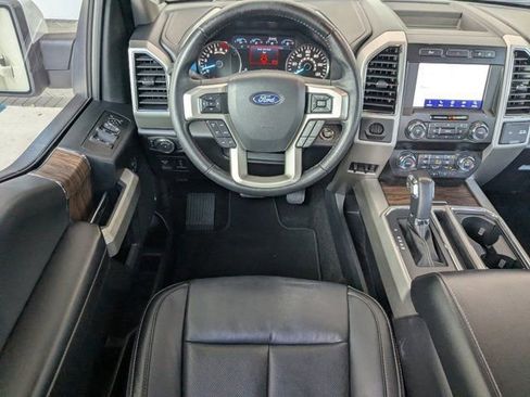 Used 2020 Ford F150 Lariat RWD image 15